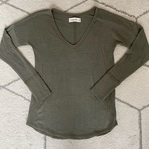 Abercrombie & Fitch Soft A&F Long Sleeve Green V-Neck